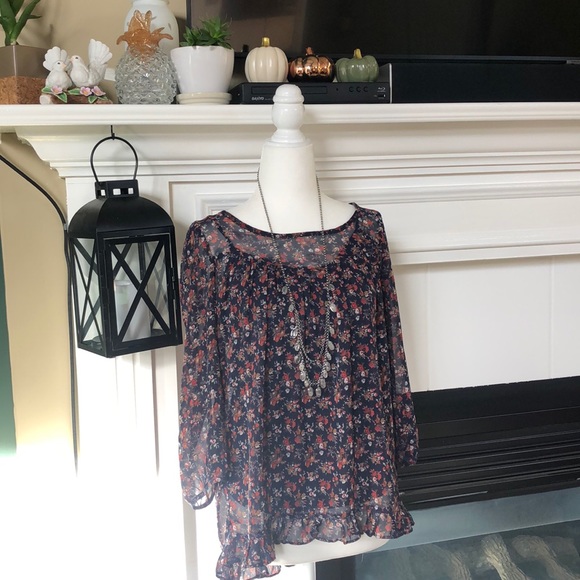 Forever 21 Tops - 🌺Forever 21 sheer blouse🌺
